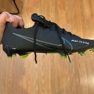 Nike air zoom women’s soccer cleats